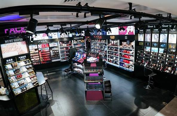 深度布局線下實體店鋪 屈臣氏在京開設(shè)全新美妝概念店