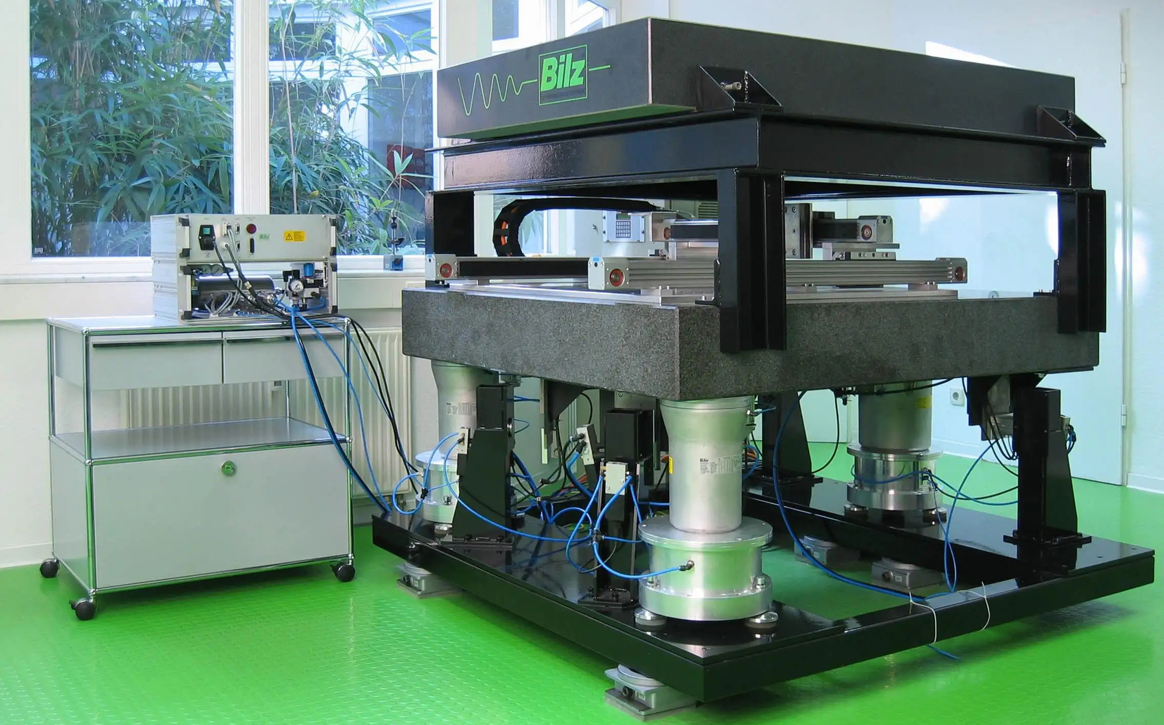 機械設備：精密儀器全國氣墊車運輸方案